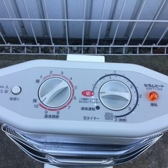 タイマー機能使えません。ダイキン 遠赤外線暖房機 (電気ヒーター) セラムヒート ERFT11KS 家庭用 1.1kw スリム&ワイドの画像