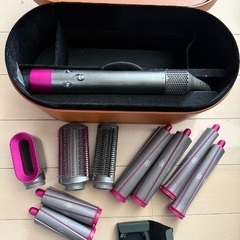 Dyson Airwrap ピンクシルバー レザーケース付きの画像
