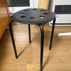 黒　スツール　プラスチック座面