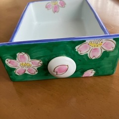 小物入れ（陶器）の画像
