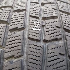 ダンロップ 175/70R14 84Q【2015年製_中古4本_6.1～6.7mm溝】スタッドレスタイヤの画像