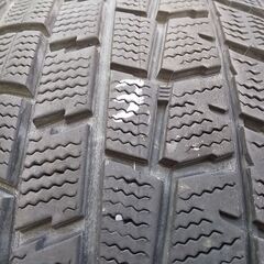 ダンロップ 175/70R14 84Q【2015年製_中古4本_6.1～6.7mm溝】スタッドレスタイヤの画像