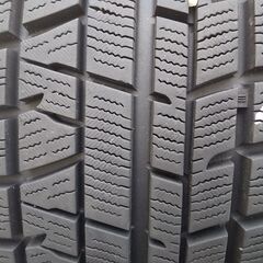 ヨコハマ 175/70R14 84Q【2015年製◆中古4本◆7.4～8.0mm溝】スタッドレスタイヤの画像