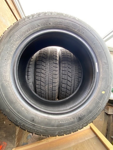 ブリヂストンスタッドレス165/65R14 VRX  ４本セット