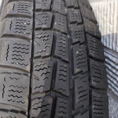 ダンロップ　ウィンターマックス　スタッドレスタイヤ４本と専用ナットセット　ルークス適応 145／85/r13 14インチ　最終値下げの画像