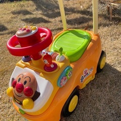 アンパンマン　よくばりビジーカー　乗用　押しぐるま