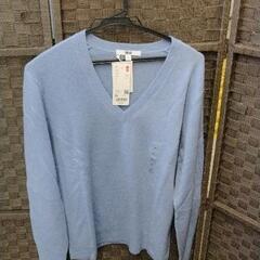 1227-074 UNIQLOカシミヤVネックセーター