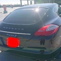 ポルシェパナメーラS 4.8 ブラックカラーの画像