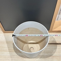 陶器　植木鉢28×25ホワイトの画像