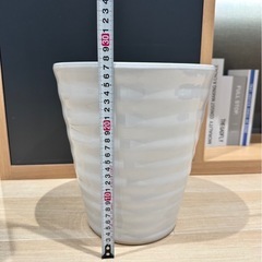 陶器　植木鉢28×25ホワイトの画像