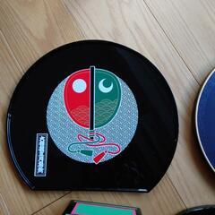 大相撲大阪場所、相撲茶屋のお盆とティッシュケースの画像