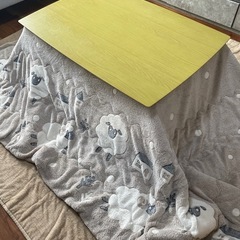ニトリ　こたつ　サイズ幅1050mm 奥行700mm 高さ380mm