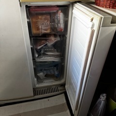 シャープ冷蔵庫の画像