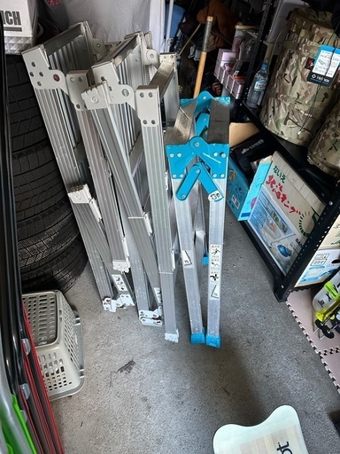 売却済【美品】脚立、たちうま