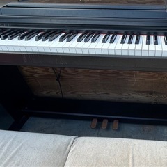 年内引き取り希望　YAMAHA クラビノーバ　CLP-560 電...