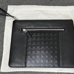 フェラガモ　バッグ　クラッチバッグ