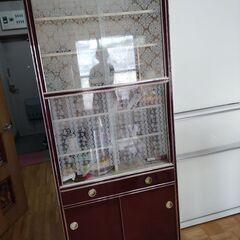 食器棚、あげます