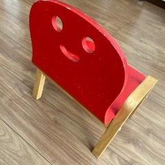 子供椅子　木製の画像