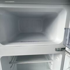 2021年製　アビテラックス 90L 2ドア冷蔵庫ノンフロン　 ホワイト&グレー AR960ED　お近くなら無料配達いたします。の画像