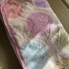 敷きパット　敷きパッド　水玉　ドット柄　起毛タイプ　布団　寝具　カバー