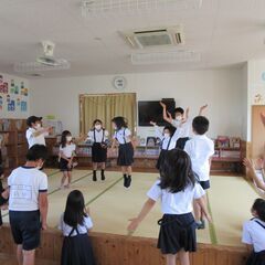 学童保育支援員の画像