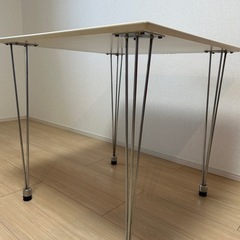 【セット特価】ダイニングテーブルとチェアの画像