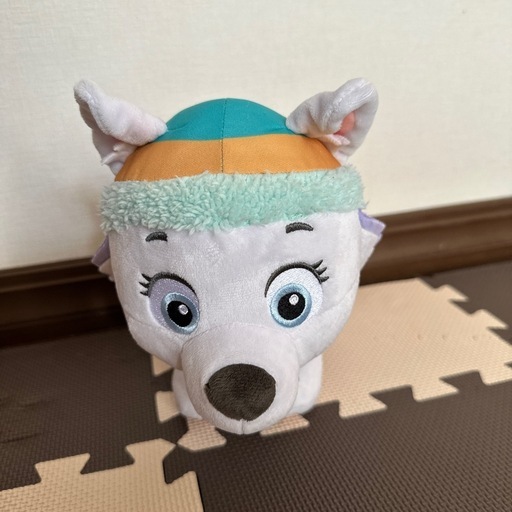 パウパトロール　エベレストぬいぐるみ