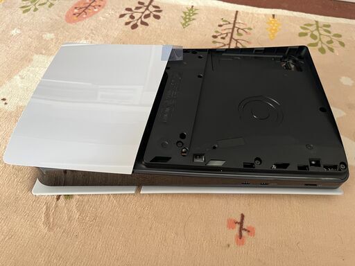 新品未使用PS5(ディスクドライブ無)をお譲りします。