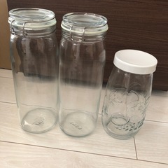 ガラスの密封容器の画像