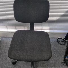 【0円】キャスター付き椅子の画像