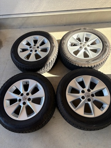 ヴェルファイア　純正ホイール付スタッドレスタイヤ
