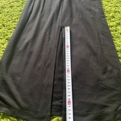 UNIQLO タイトスカート　ブラックの画像