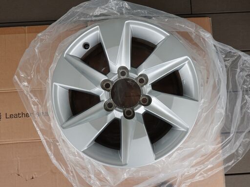 トヨタ150プラド(後期2018年式)　純正17インチホイール4本　40000円