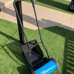 芝刈り機　草刈機　青　ロール型　天然芝　
