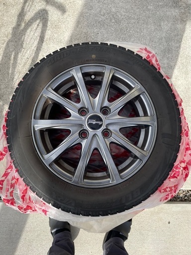 キャンバス　スタッドレスタイヤ４本