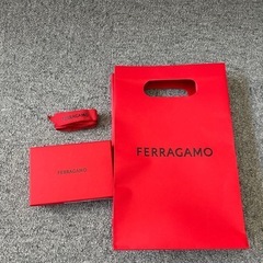 ブランド紙袋の中古が安い！激安で譲ります・無料であげます