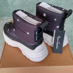 ショートブーツの画像