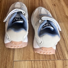 新品こども靴スニーカー13cmの画像