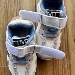 新品こども靴スニーカー13cmの画像