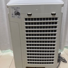 Sharpの加湿空気清浄機の画像