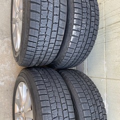 225/55R17スタッドレスタイヤ４本の画像