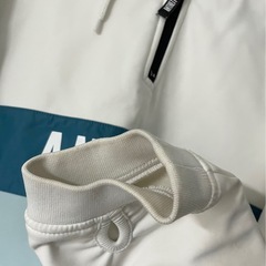 ANTHEMスノーボードウェアの画像