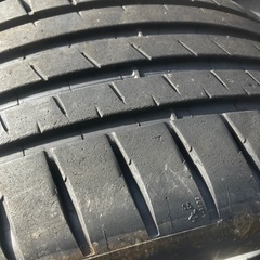 245/35R20 295/30R20 タイヤ
の画像