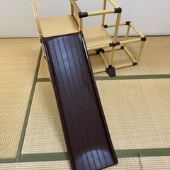 ジャングルジム・すべりだい