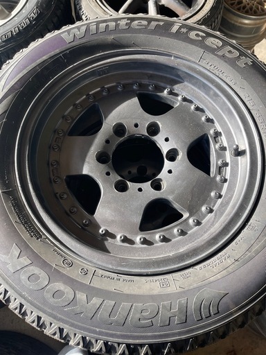 ハイエース スタッドレス付き