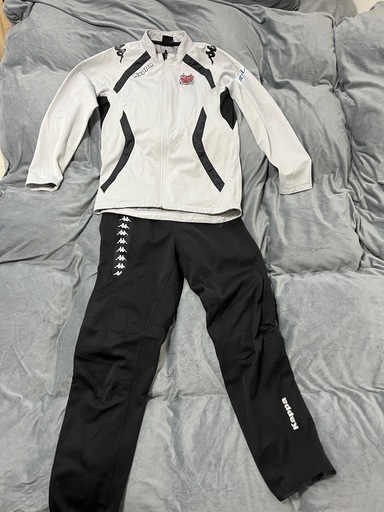 コンサドーレ札幌　トレーニングウェア上下セット