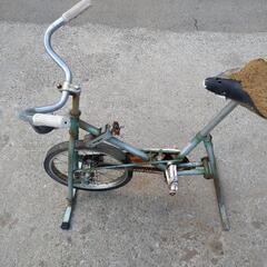 トレーニングマシン　自転車タイプ