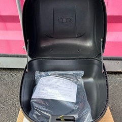 新品未使用！　バイク用　リヤボックス29Lの画像