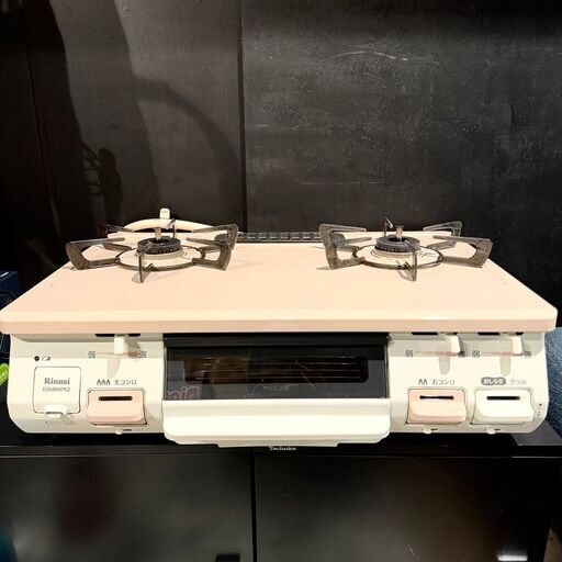 N 21201  都市ガスコンロ　左強火 Rinnai 2018年製  ◆大阪市内・東大阪市他 6,000円以上ご購入で無料配達いたします！◆ ※京都・高槻・枚方方面◆神戸・西宮・尼崎方面◆生駒方面　それぞれ条件付き無料配送あり！