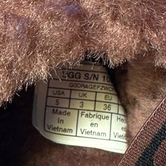 UGG モコモコサンダル の画像